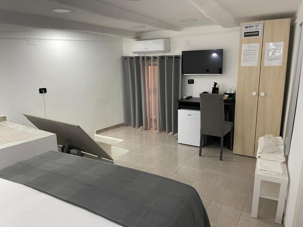 Sott O Pont Napoli Bed and Breakfast Buitenkant foto